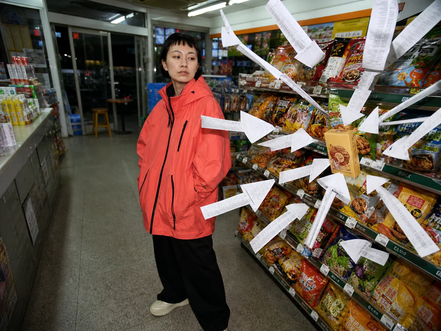 便利店飞舞的小票创意广告